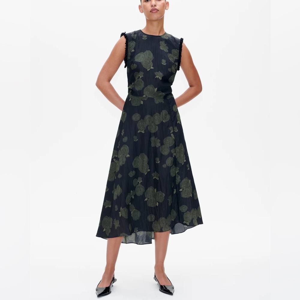 Baum Und Pferdgarten Atina A-Line Midi Dress in forest night rose print
